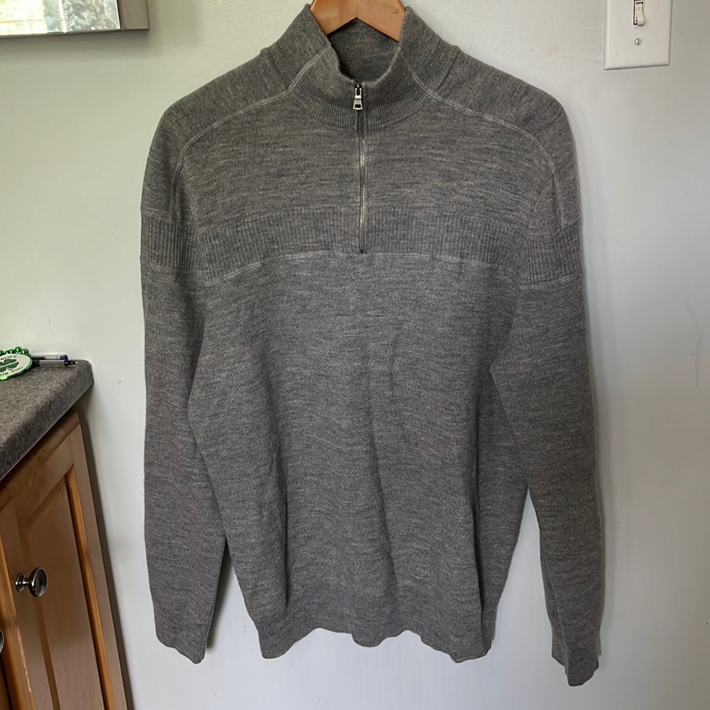 100% Merino wool-- great condition- no rips stains or tears